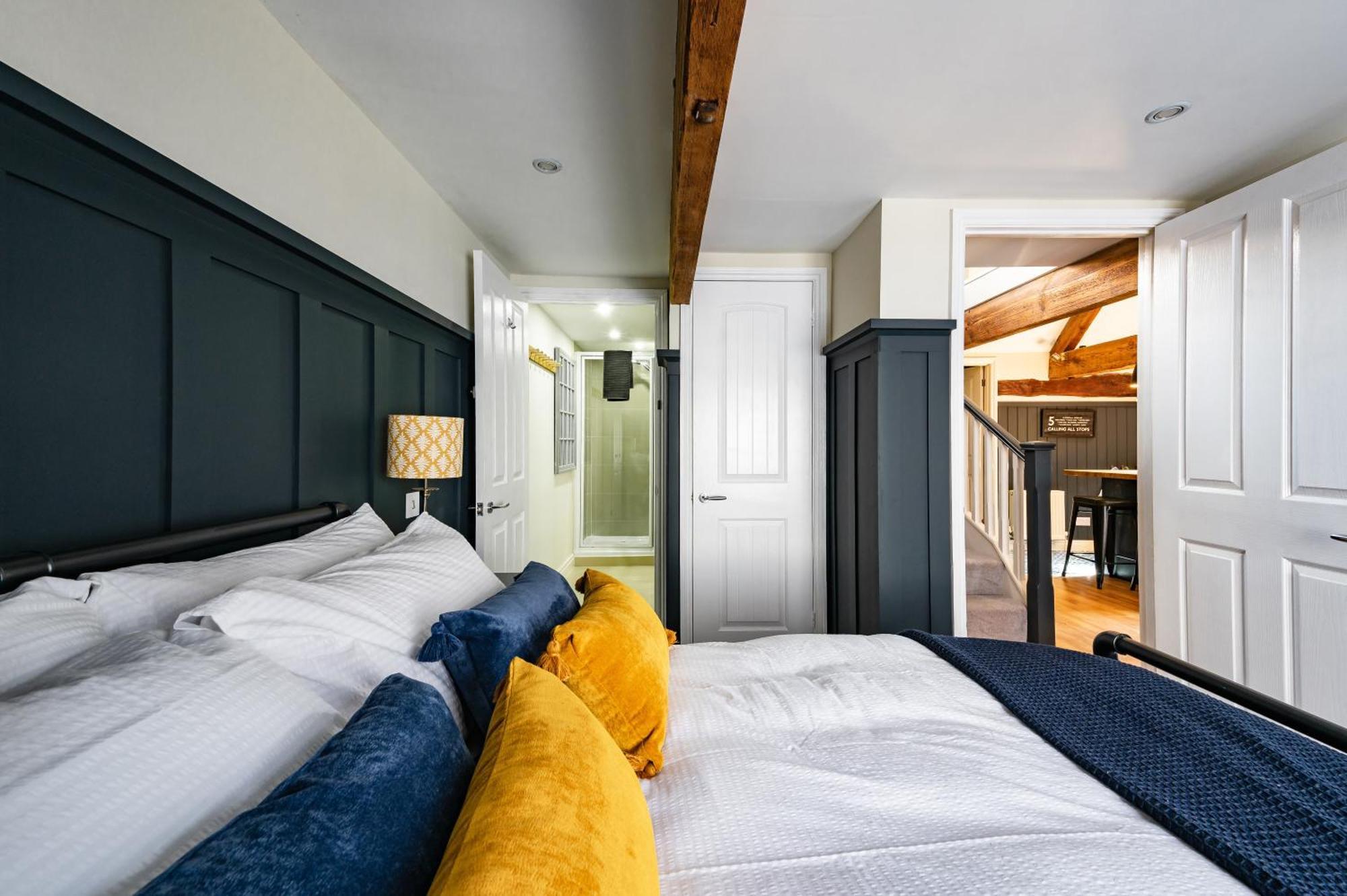 Luxury Town Centre Loft Apartment In Converted Granary Stamford Extérieur photo