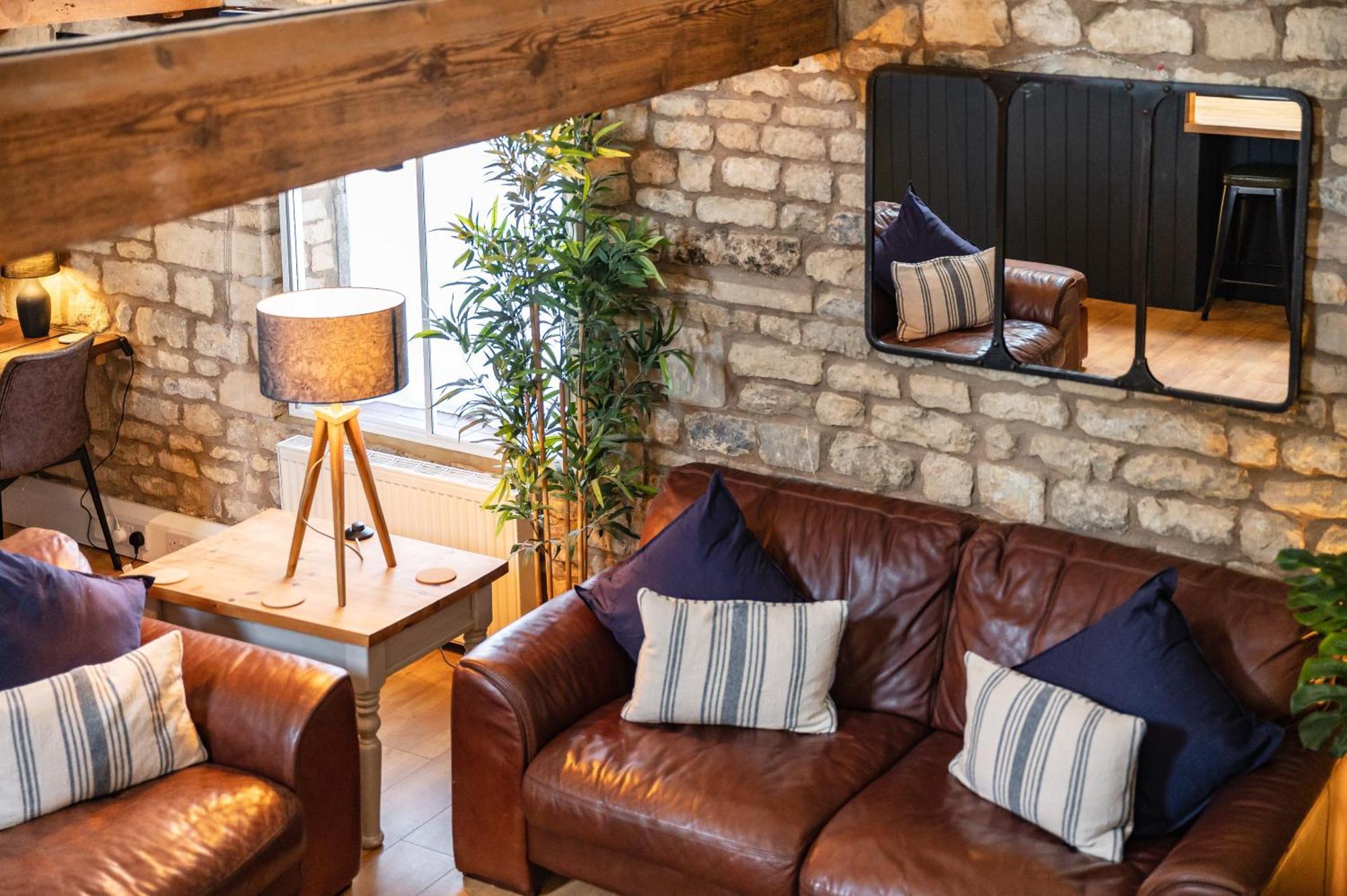 Luxury Town Centre Loft Apartment In Converted Granary Stamford Extérieur photo